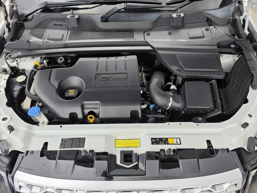 2017 Land Rover Discovery Sport L550 TD4 HSE SUV Image 29