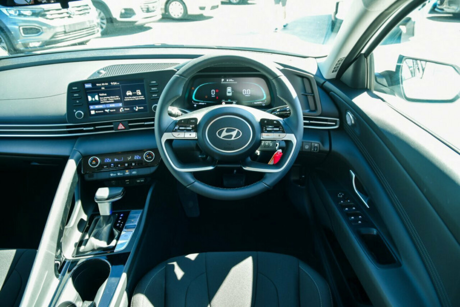 2025 Hyundai i30 CN7.V2 Hybrid Sedan Image 9