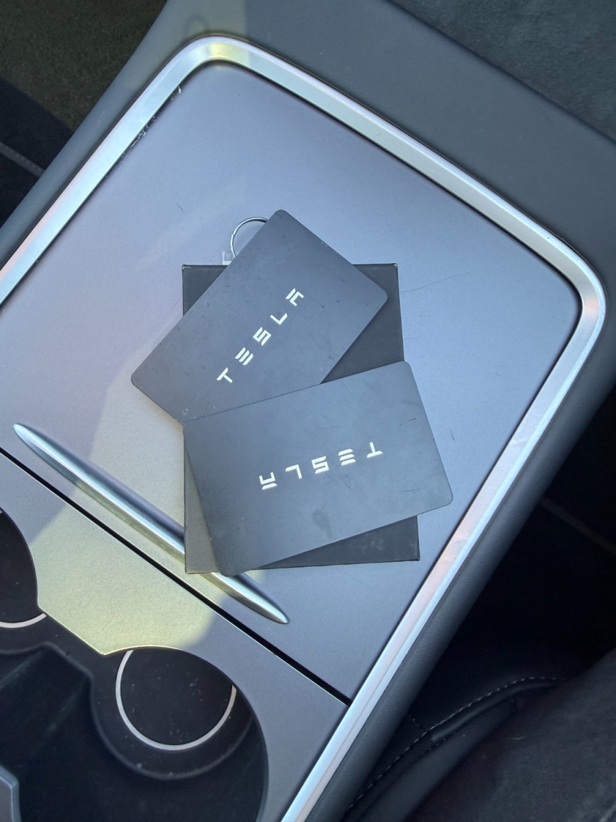 2022 Tesla Model 3  Rear-Wheel Drive Sedan Image 21