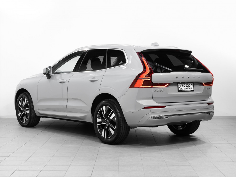 2026 Volvo XC60 UZ B5 Plus 2L Petrol AWD SUV Image 6