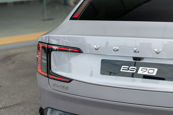 2025 MY26 Volvo ES90  Ultra Single Motor Sedan Image 23