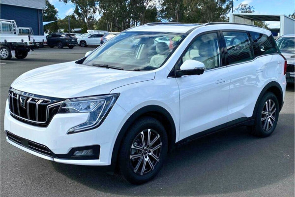 2023 Mahindra XUV700 AX7L Wagon