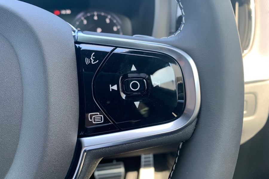 2020 Volvo XC60 UZ T6 R-Design Suv Image 18