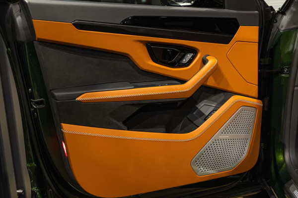 2025 Lamborghini Urus 636 SE SUV Image 28