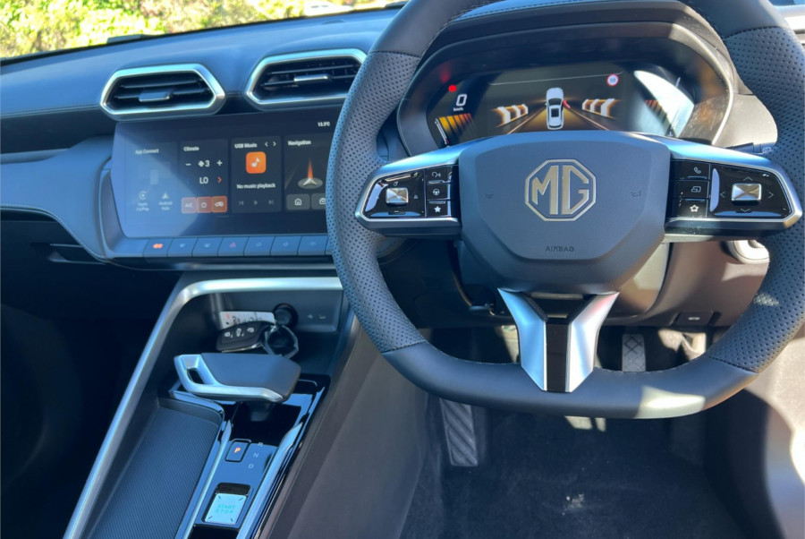 2025 MG ZS ZS32 Essence Hybrid+ SUV Image 16