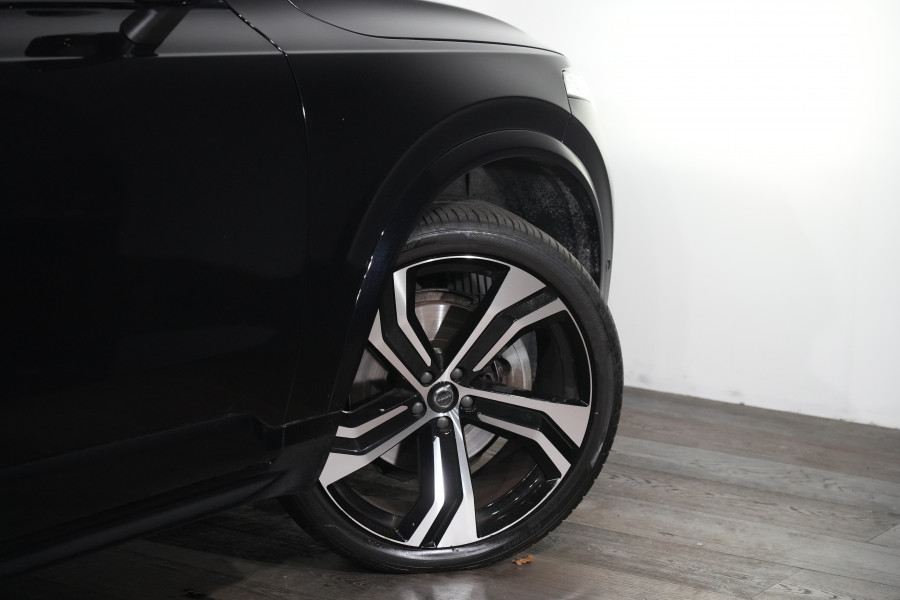2021 Volvo XC90 L Series T6 R-Design SUV Image 11