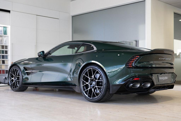2026 Aston Martin Vanquish   Coupe Image 4