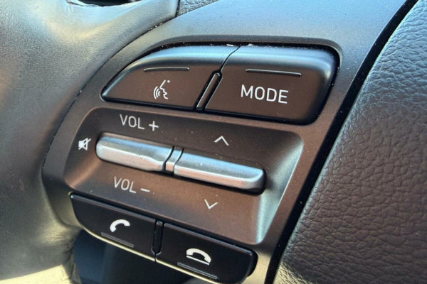 2020 Hyundai KONA OS.3 Active SUV Image 12
