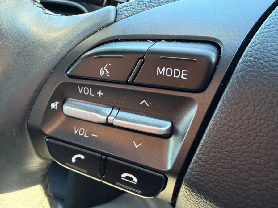 2020 Hyundai KONA OS.3 Active SUV Image 12