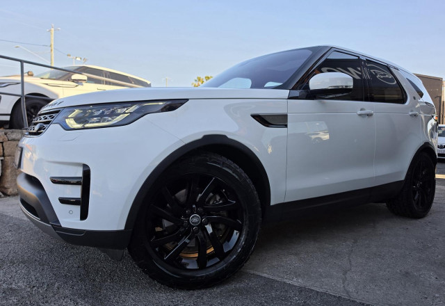 2018 Land Rover Discovery Series 5 SE SUV