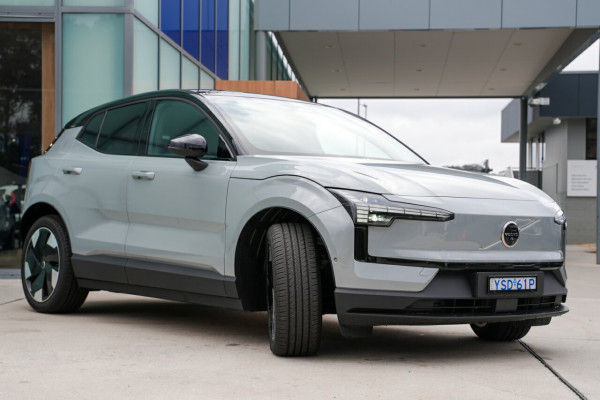 2024 MY25 Volvo EX30  Single Motor Extended Range Ultra SUV Image 9