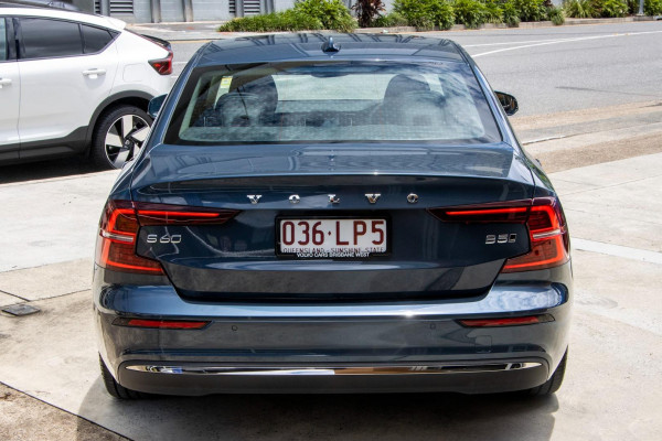 2024 Volvo S60  Ultimate B5 Bright Sedan Image 4