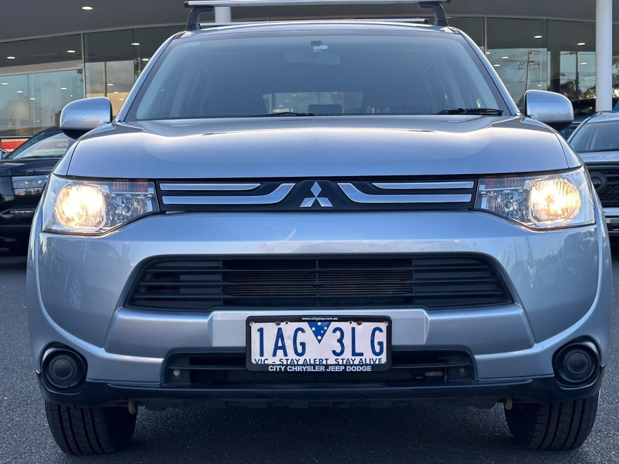 2012 MY13 Mitsubishi Outlander ZJ ES SUV Image 8