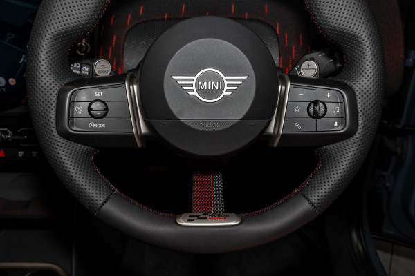 2026 MINI Countryman U25 S JCW Sport SUV image 11