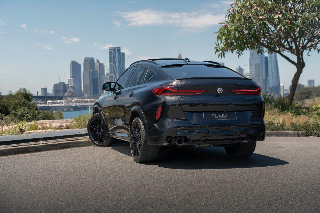 2021 BMW X6 M Competition SUV Image 3