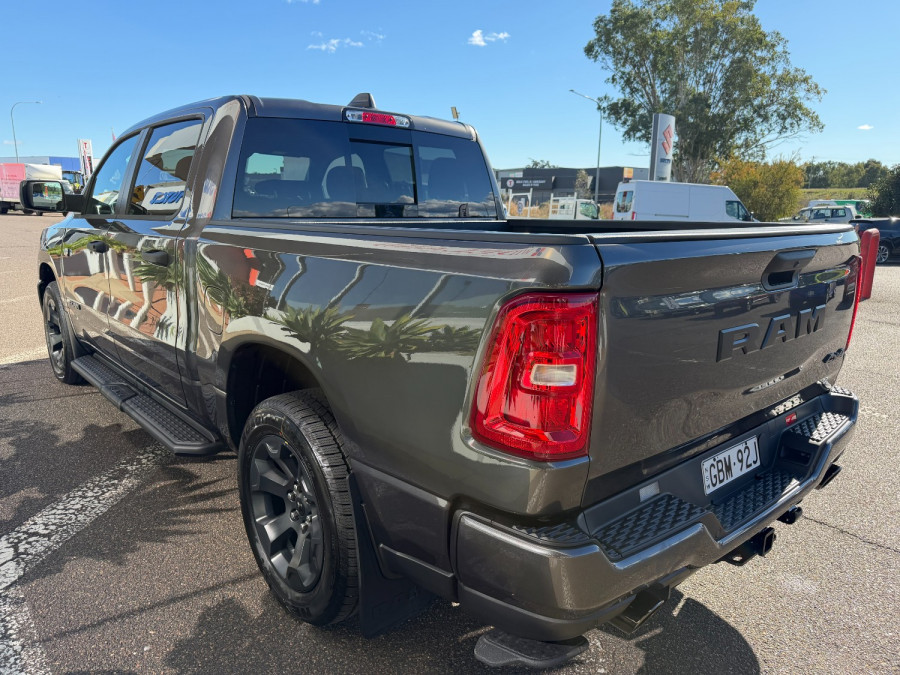 2026 Ram 1500 Express Ute Image 6