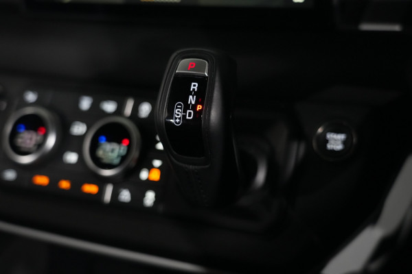 2024 Land Rover Defender L663 110 P300 S SUV Image 17