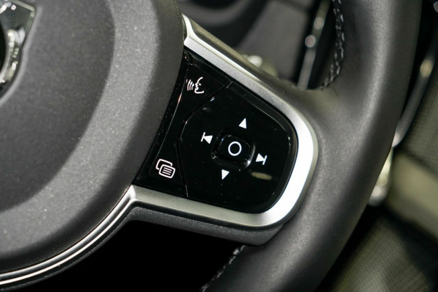 2026 Volvo XC90 L Series Black Edition SUV Image 15