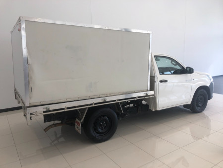 2016 Toyota HiLux GUN122R Turbo Workmate Dual cab Image 4