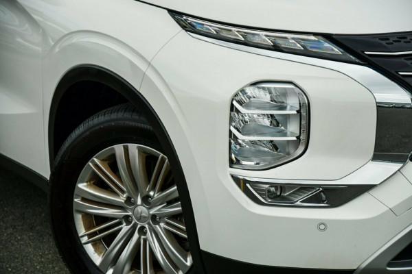 2023 MY24 Mitsubishi Outlander ZM LS SUV Image 6
