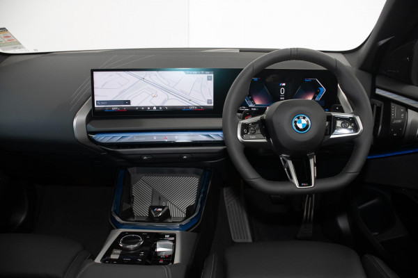2026 BMW X3 G45 30e xDrive SUV image 7