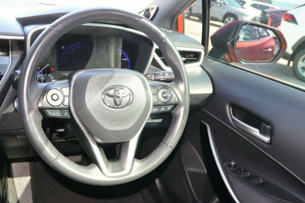 2020 Toyota Corolla MZEA12R ZR Hybrid Hatch Image 6