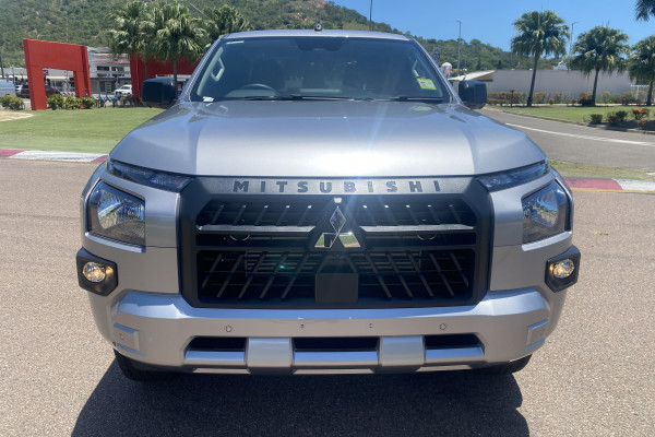 2026 Mitsubishi Triton MV GLX+ Ute Image 2