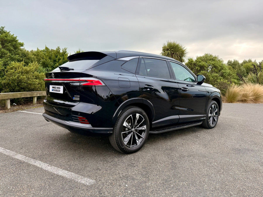 2026 MY25 MG HS AS33 Super Hybrid Essence SUV Image 3