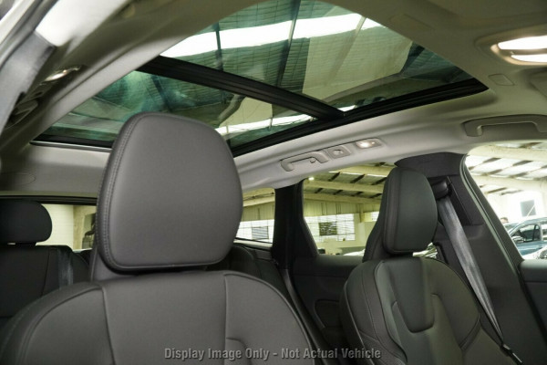 2026 Volvo XC60 UZ Plus B5 Bright SUV Image 20