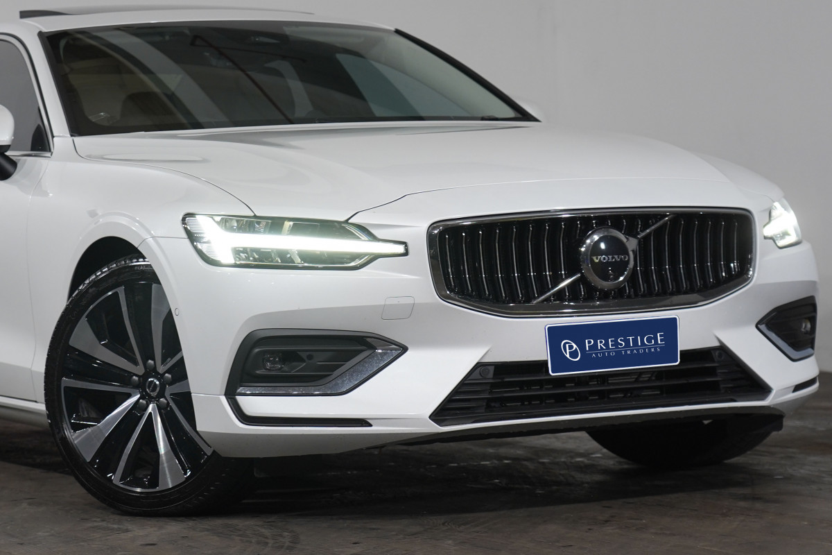 2023 Volvo S60 Ultimate B5 Bright Mhev Sedan Image 2