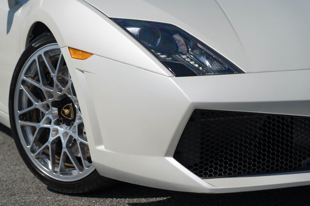2010 Lamborghini Gallardo LP560-4 Spyder Convertible Image 3