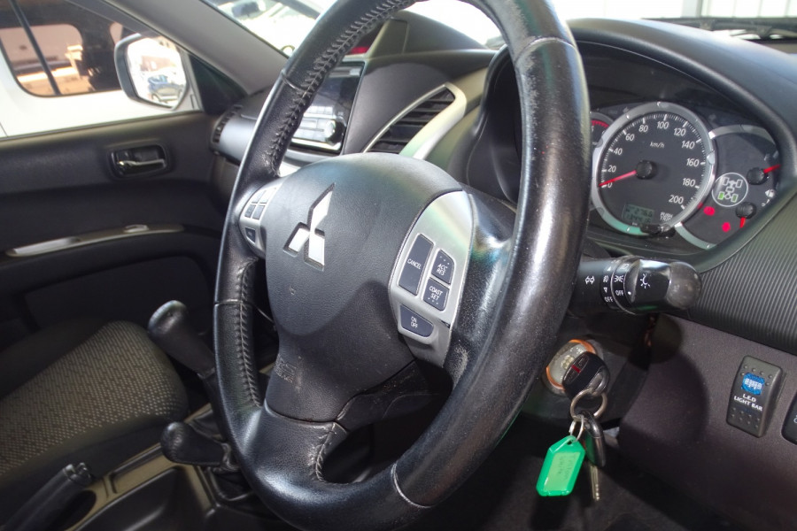 2014 MY15 Mitsubishi Triton MN GLX-R Ute Image 22