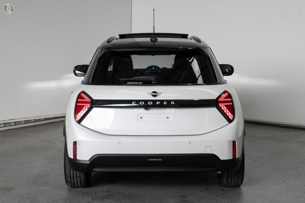 2026 MINI Cooper F65 C Favoured Hatch