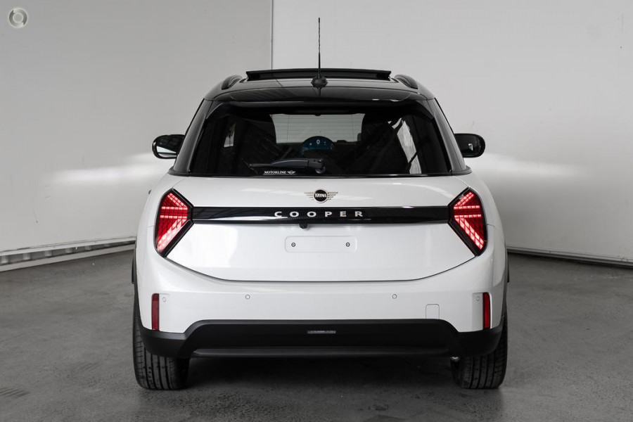 2026 MINI Cooper F65 C Favoured Hatch