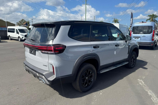 2025 LDV D90 SV9A Executive SUV Image 5