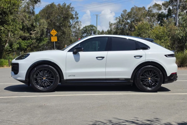 2024 Porsche Cayenne E3 II Tw.Turbo GTS Coupe Image 6
