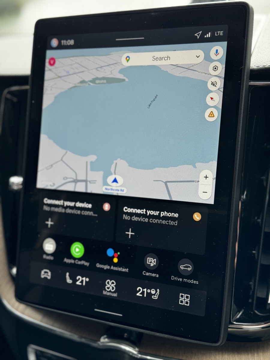 2025 Volvo XC60 UZ Ultra B5 Dark SUV Image 13