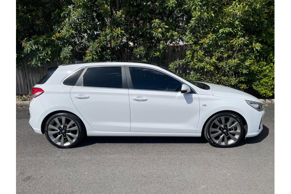 2017 MY18 Hyundai i30 PD SR Premium Hatch