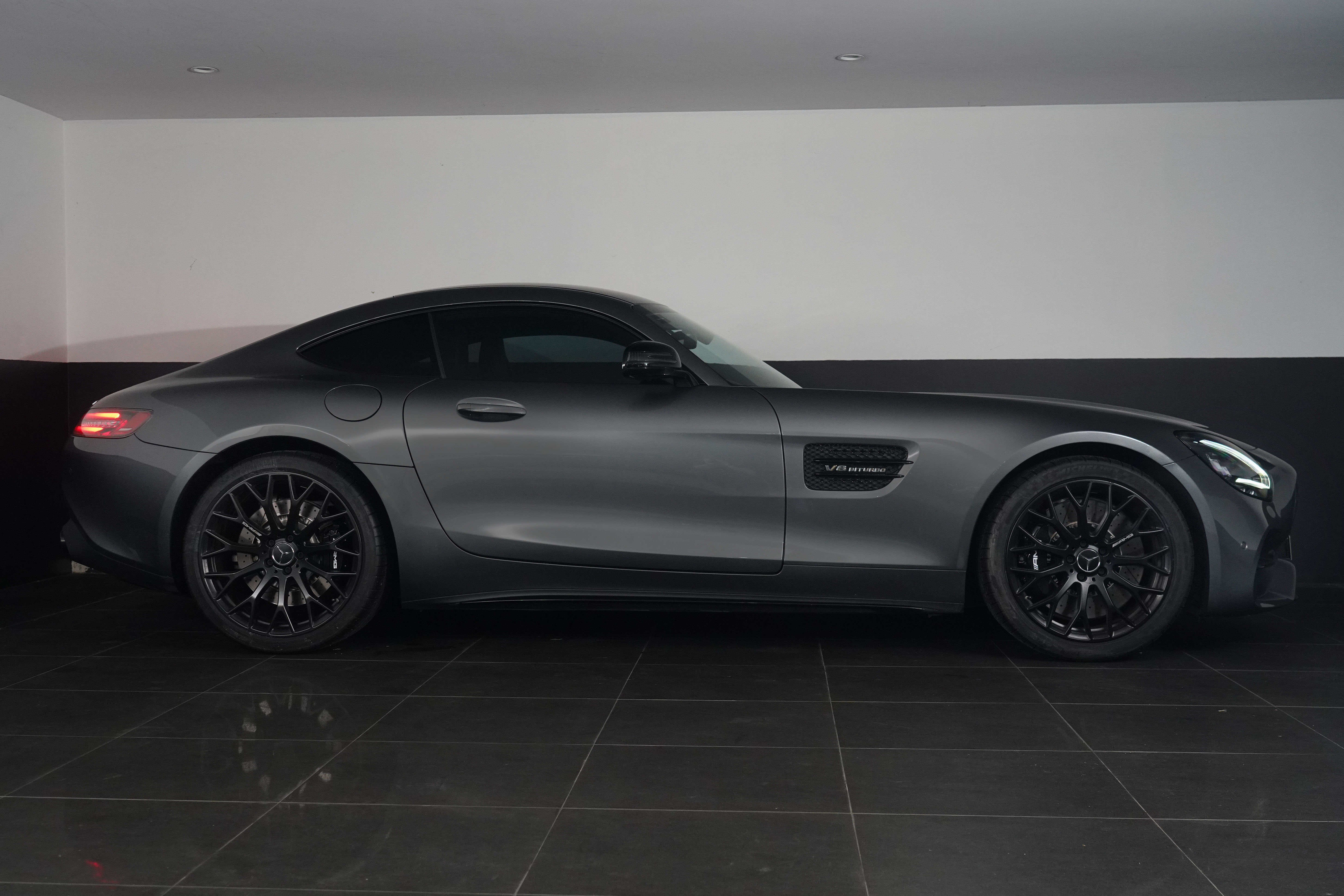 2021 Mercedes-Benz AMG GT Night Edition Coupe Image 18