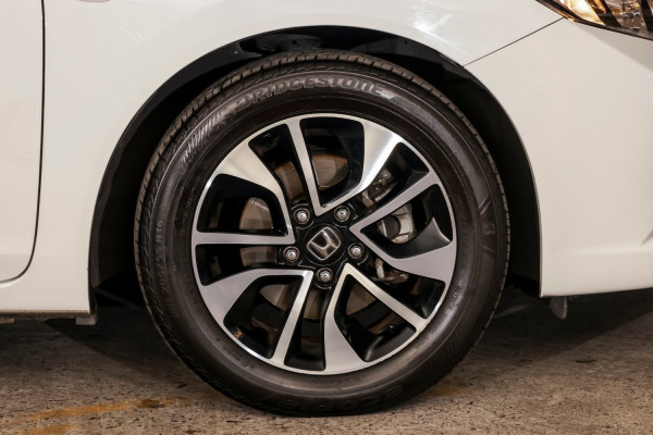 2014 MY15 Honda Civic 9th Gen Series II VTi-S Sedan image 20