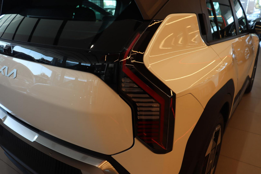 2026 MY27 Kia EV3 SV Earth SUV Image 8