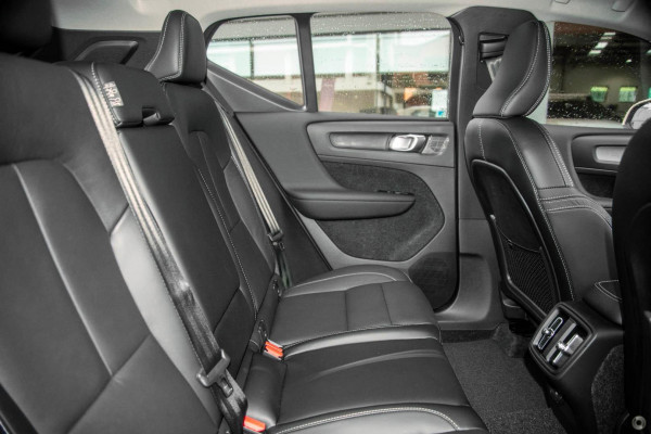 2025 MY26 Volvo XC40 XZ Plus B4 SUV Image 8