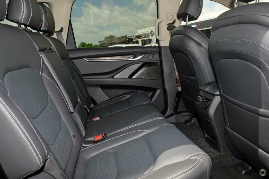 2024 LDV D90 SV9A Executive SUV Image 8