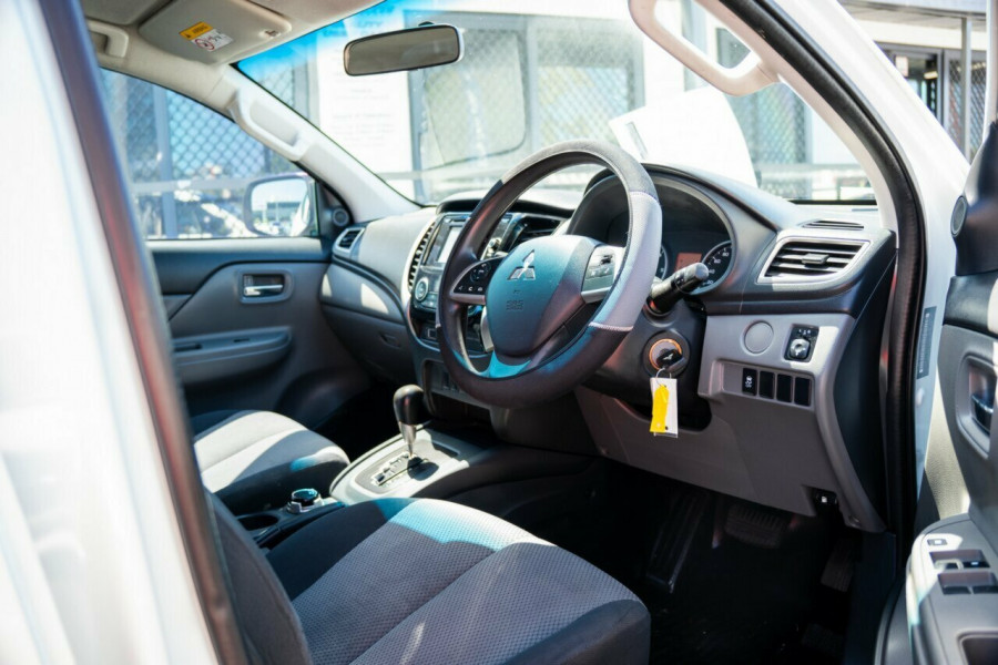 2017 Mitsubishi Triton MQ GLX+ Ute Image 14