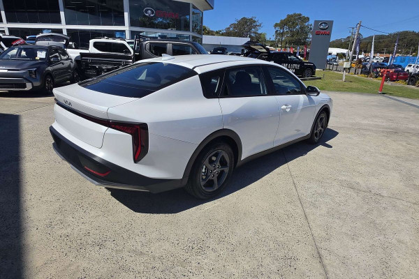 2026 Kia K4 CL4m S Sedan Image 10