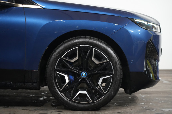 2023 BMW iX xDrive50 Sport SUV Image 5