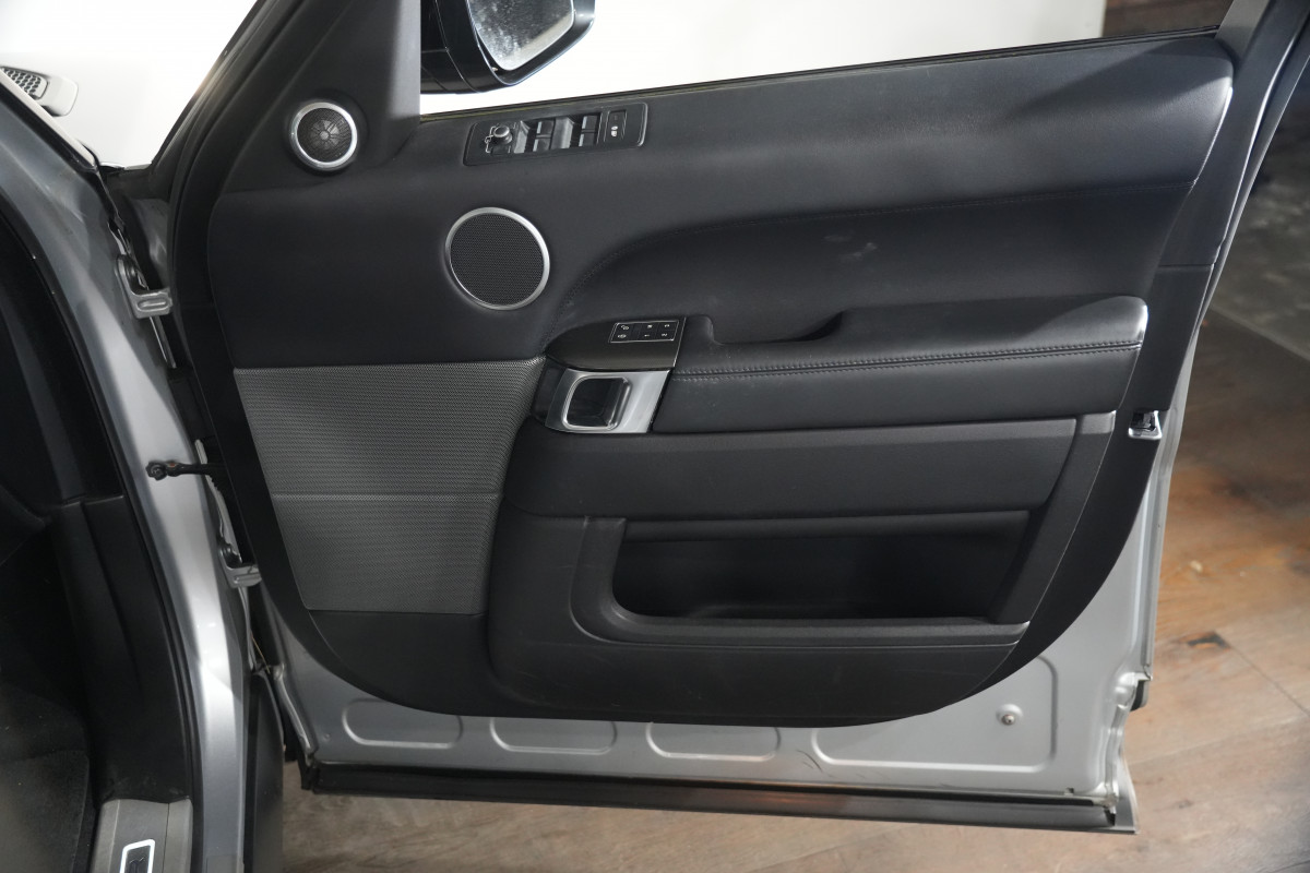 2015 Land Rover Range Rover Sport SDV6 HSE Dynamic SUV