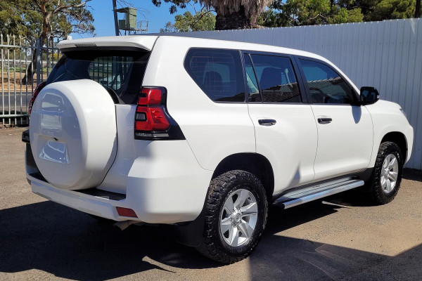 2019 Toyota LandCruiser Prado GDJ150R GX SUV Image 6