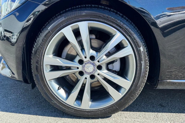 2015 Mercedes-Benz C-Class W205 C200 Sedan Image 26