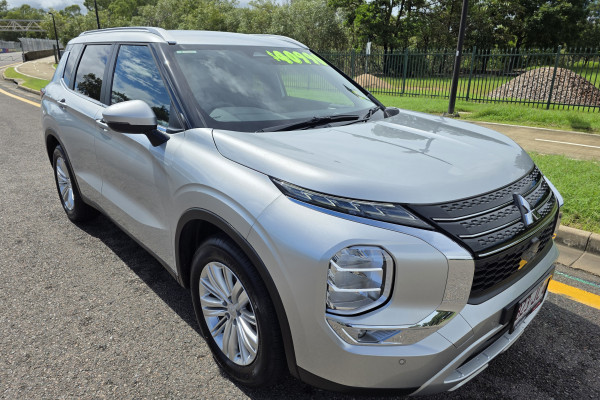 2023 MY24 Mitsubishi Outlander ZM LS SUV